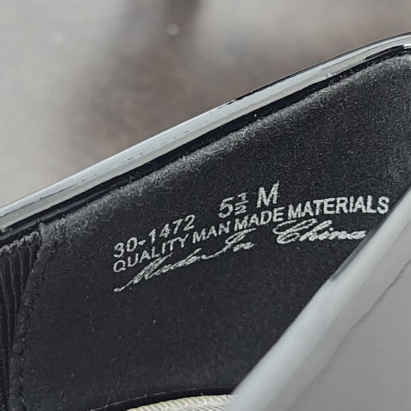 NEW Easy Street Pointe Womens 5.5 M Black Faux Patent Pumps Black 3CT - Picture 5 of 8